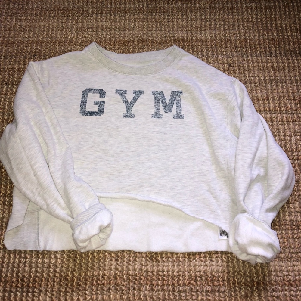 Cropped crew neck
